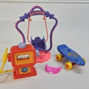 VINTAGE Silverlit Bonnie Doll Petrol Skateboard Swing Accessories Set 80s 1980s